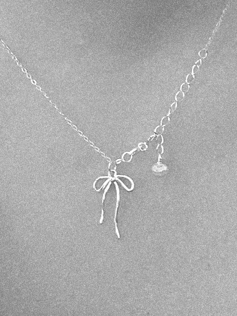 Bow Silver Necklace