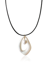 Icy Pearl Necklace